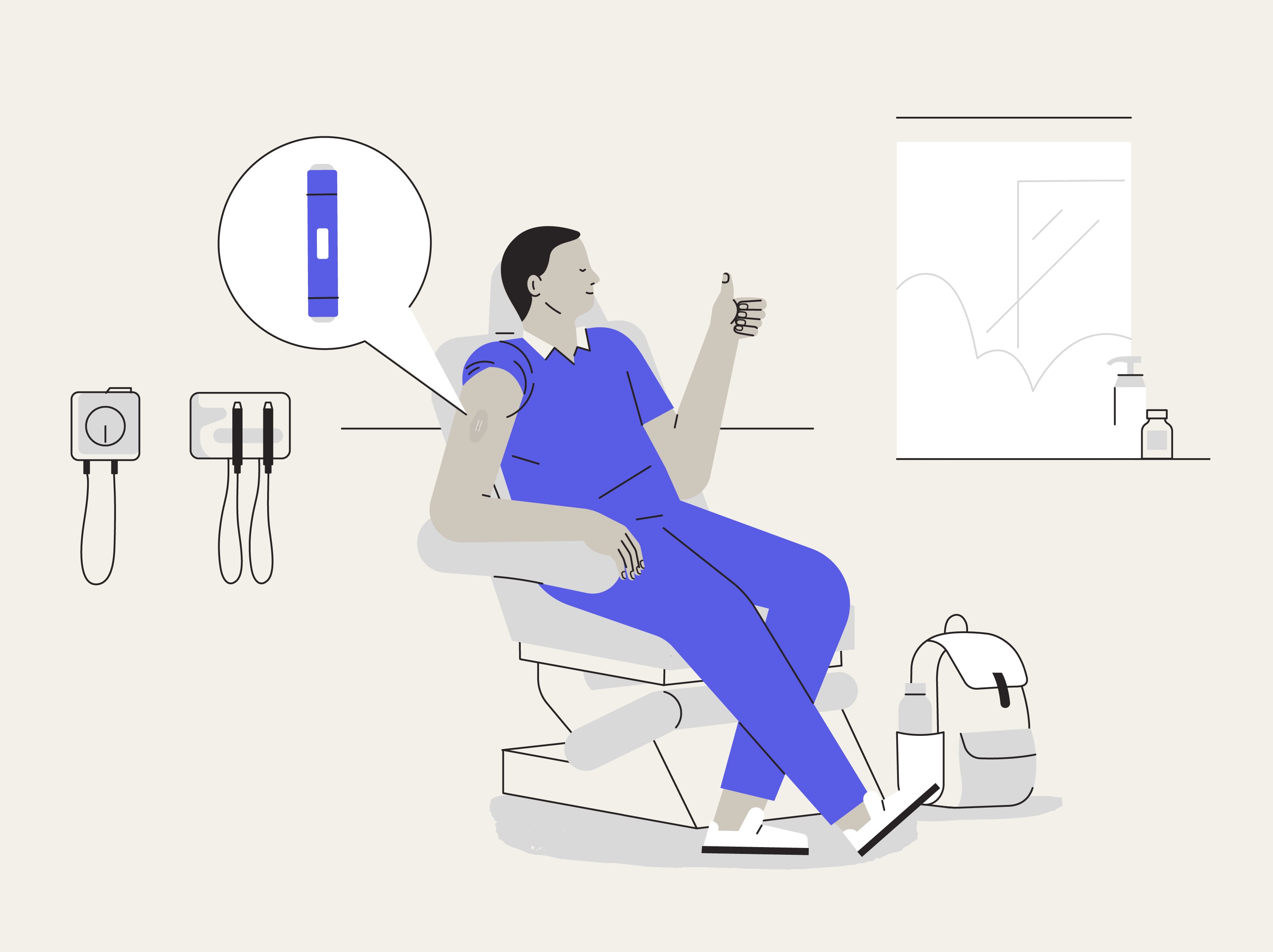 CGM Benutzer auf einem Stuhl sitzend, Daumen hoch, mit einem Eversense Sensor im Arm